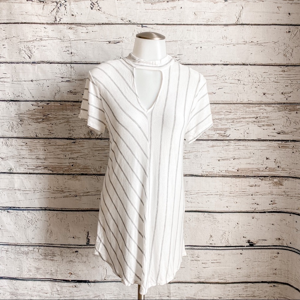 Ces Femme stripped top with keyhole opening